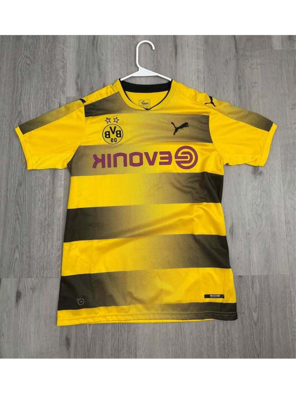 Borussia Dortmund Soccer Jersey adult medium new with tags